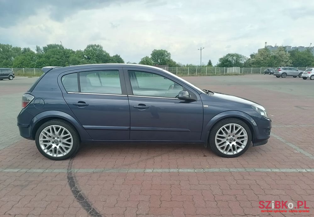 2009' Opel Astra photo #5