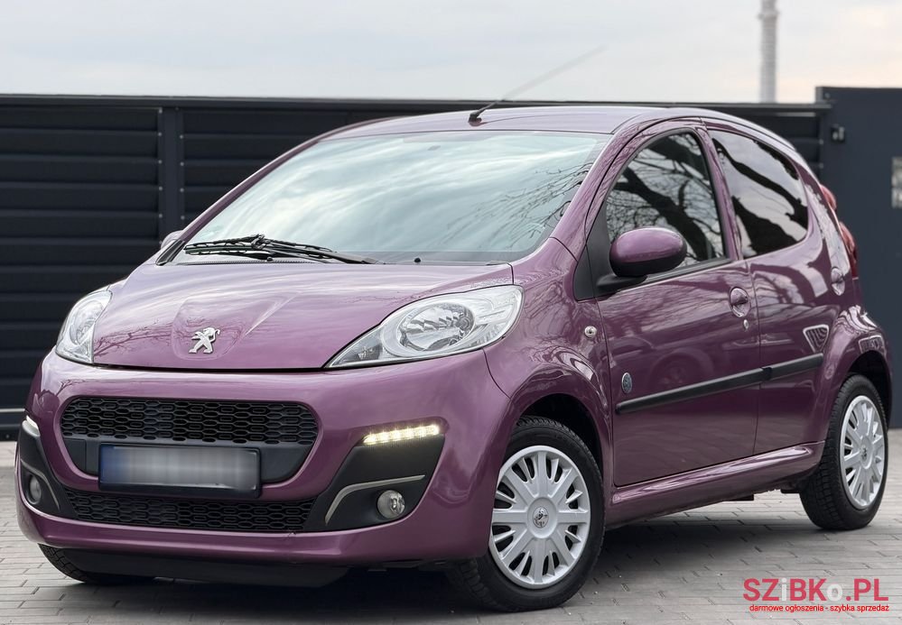 2013' Peugeot 107 photo #1