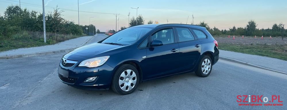 2012' Opel Astra 1.4 Active photo #1