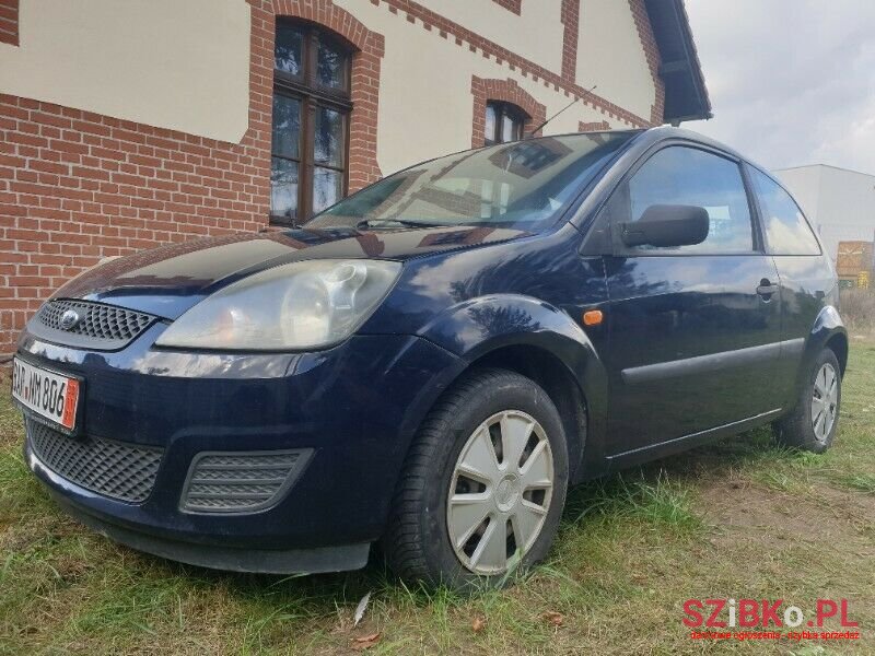 2007' Ford Fiesta photo #1