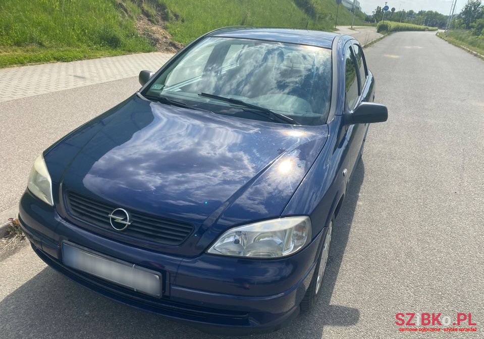 2008' Opel Astra photo #3