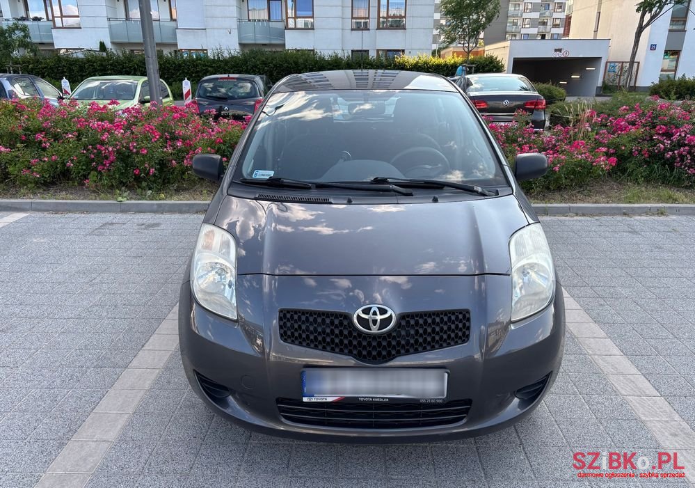 2008' Toyota Yaris 1.3 Terra photo #2