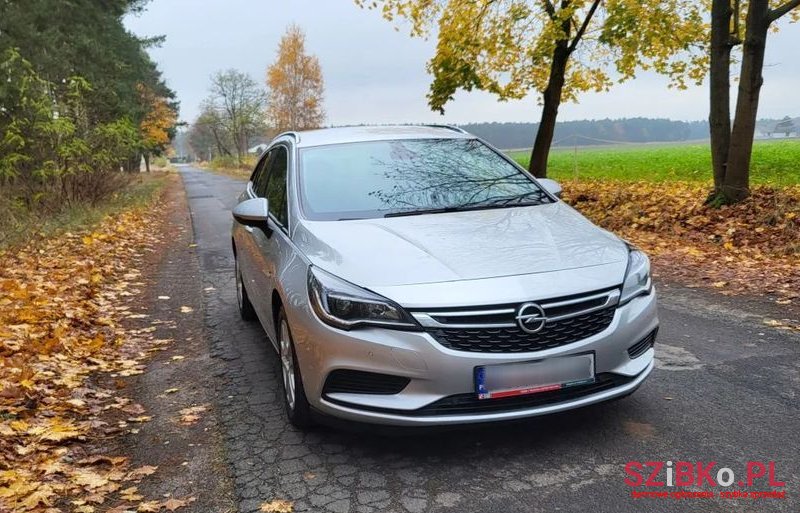 2018' Opel Astra V 1.6 Cdti Enjoy photo #6