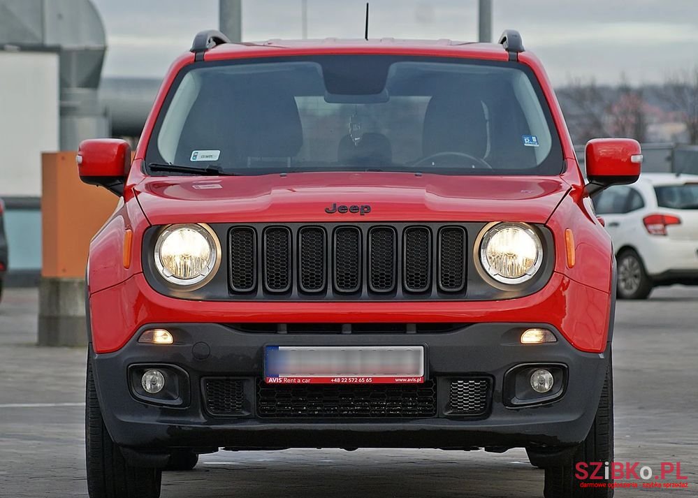 2016' Jeep Renegade photo #2