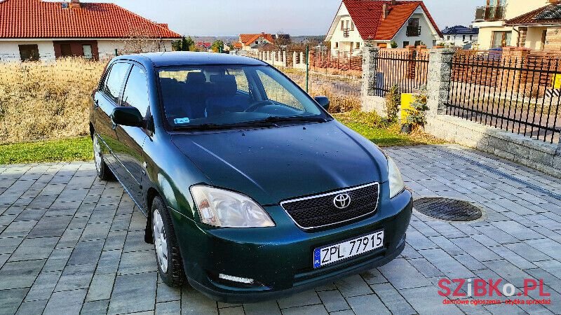 2004' Toyota Corolla photo #1