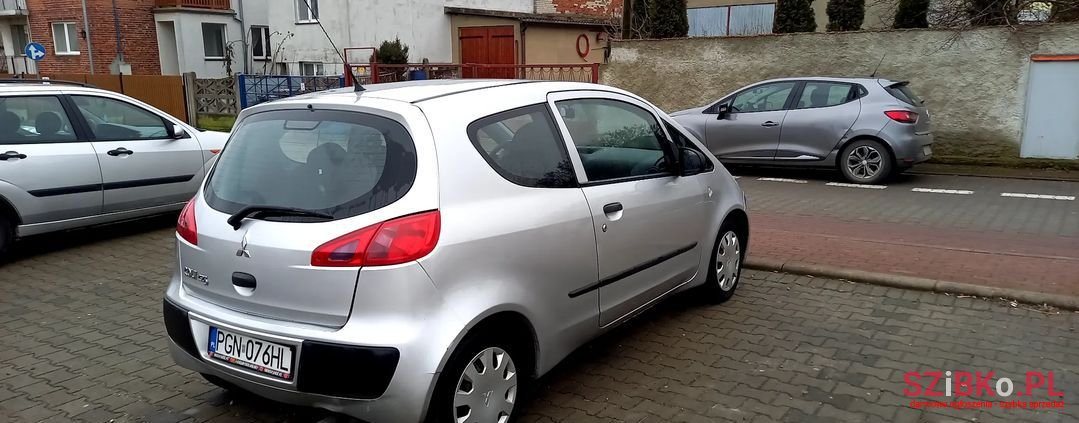 2006' Mitsubishi Colt photo #6