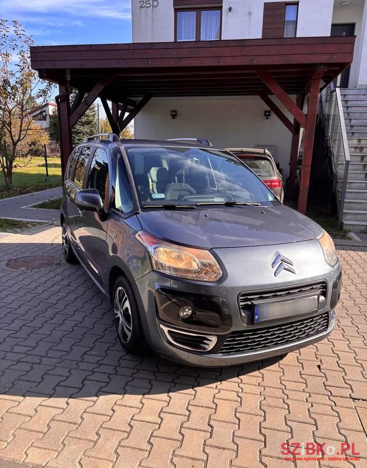 2009' Citroen C3 Picasso 1.6 Hdi Exclusive photo #2