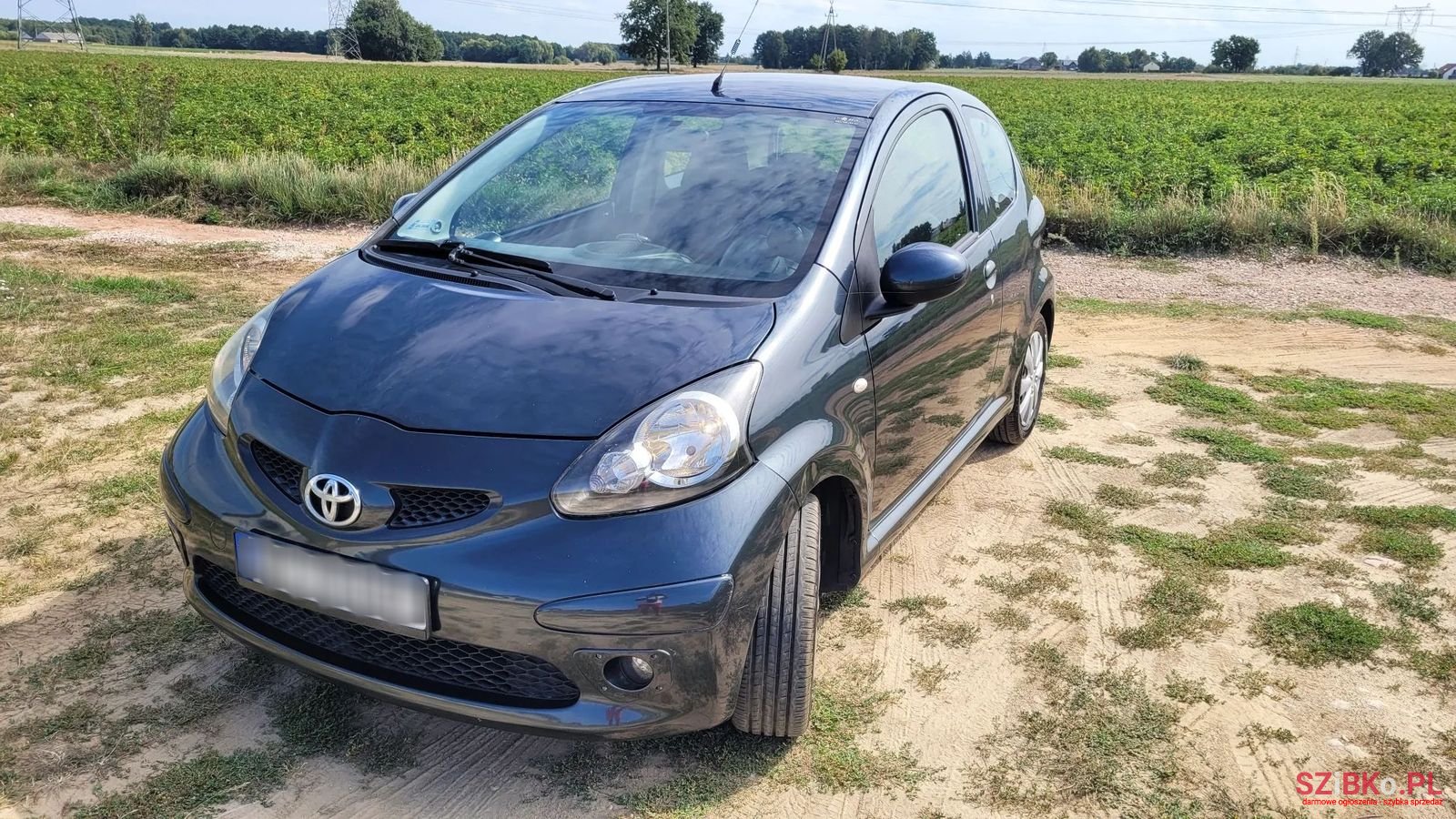 2005' Toyota Aygo photo #1