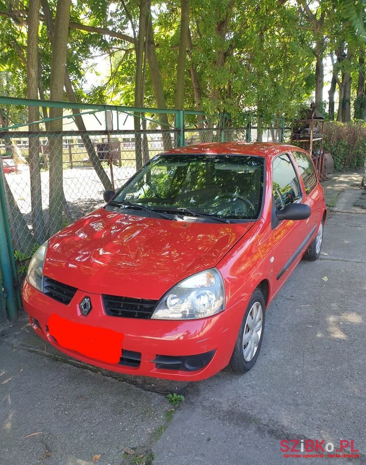 2007' Renault Clio 1.2 Campus Access photo #1