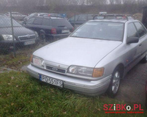 1990' Ford Scorpio photo #2