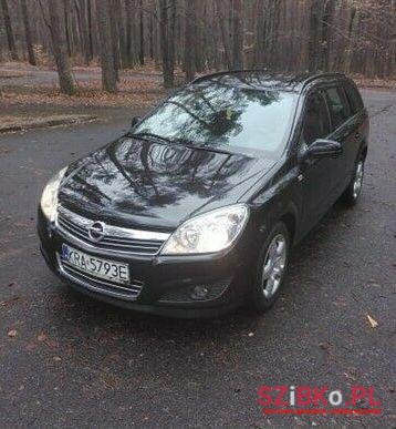 2007' Opel Astra photo #1