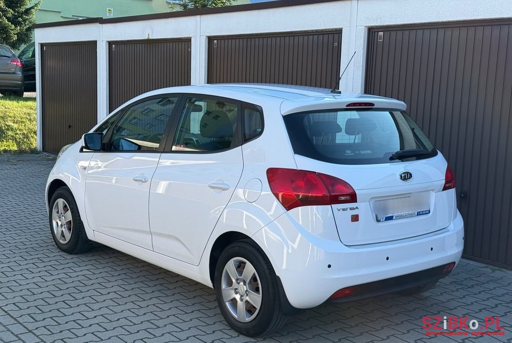 2010' Kia Venga 1.6 M photo #4