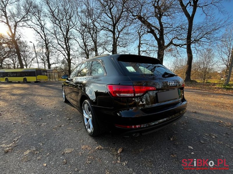 2016' Audi A4 S Tronic photo #5