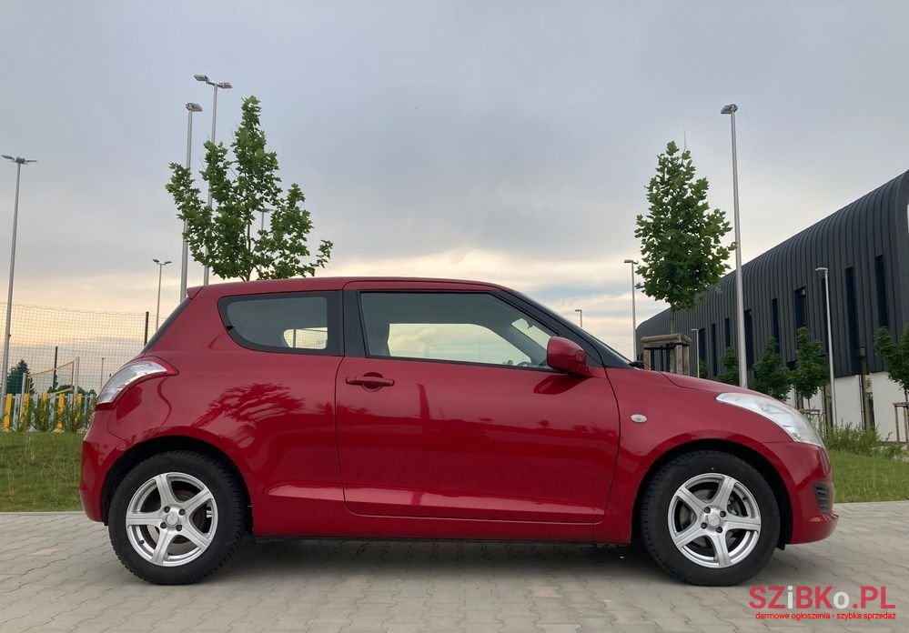 2012' Suzuki Swift 1.2 photo #5