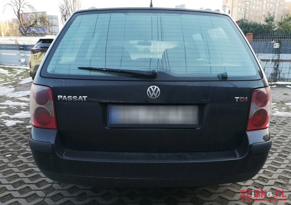 2001' Volkswagen Passat 1.9 Tdi Basis photo #4