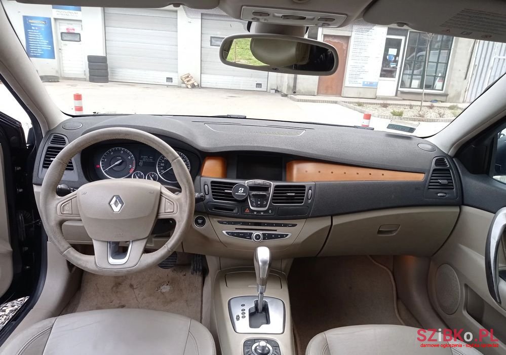 2008' Renault Laguna 2.0 Dci Initiale photo #6