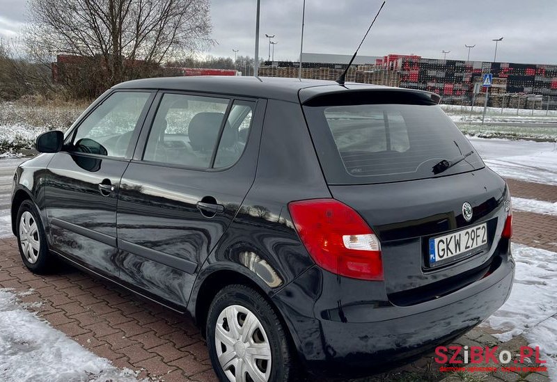 2010' Skoda Fabia photo #3