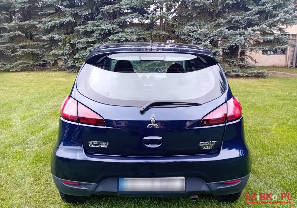 2012' Mitsubishi Colt photo #4