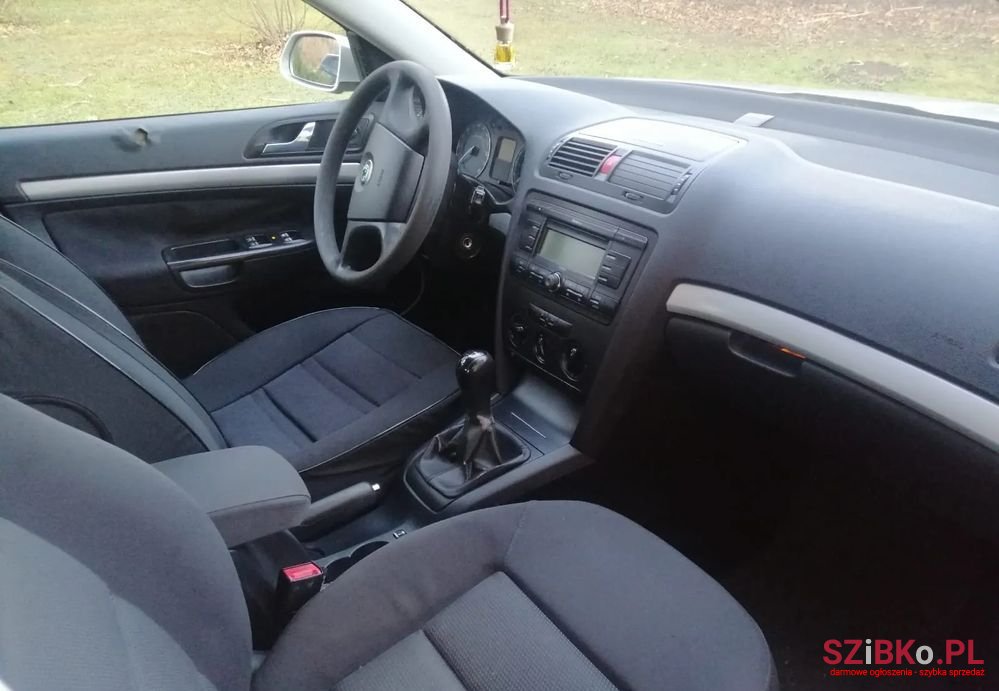 2005' Skoda Octavia 1.9 Tdi Classic photo #3