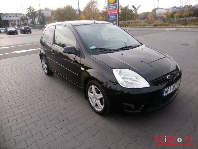 2005' Ford Fiesta photo #1