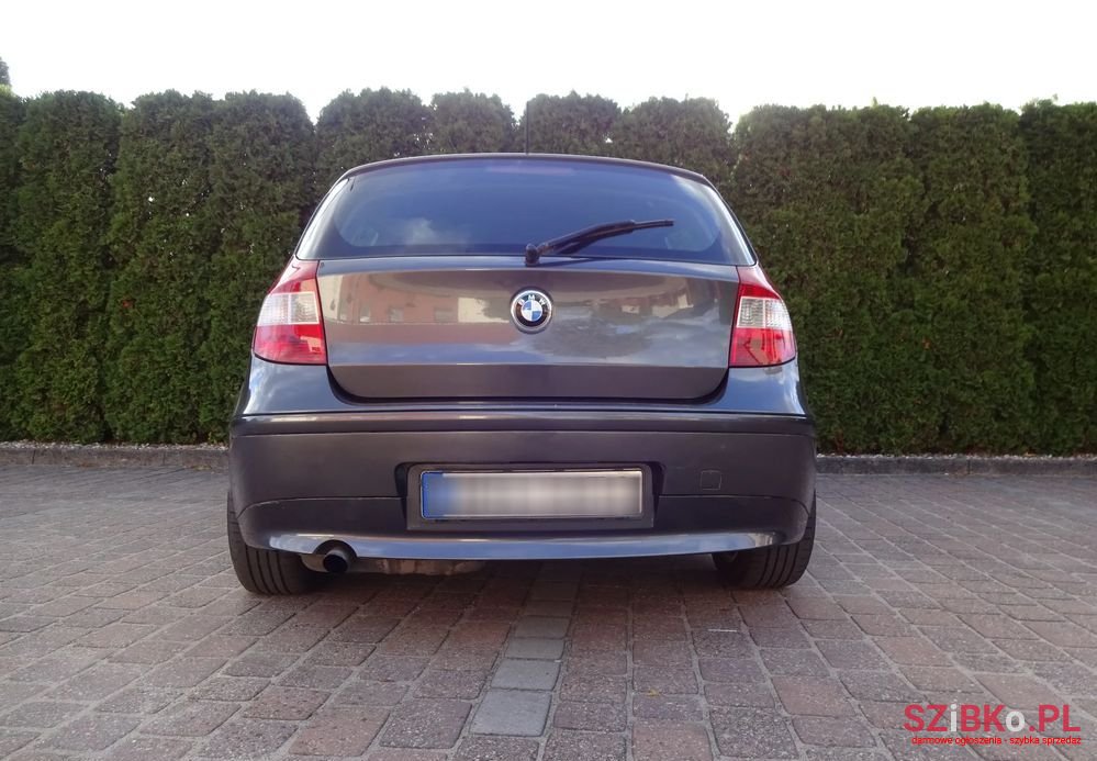 2005' BMW 1 Series 116I photo #6