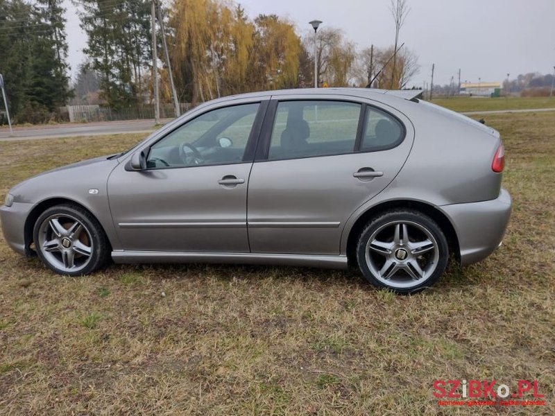 2003' SEAT Leon photo #5