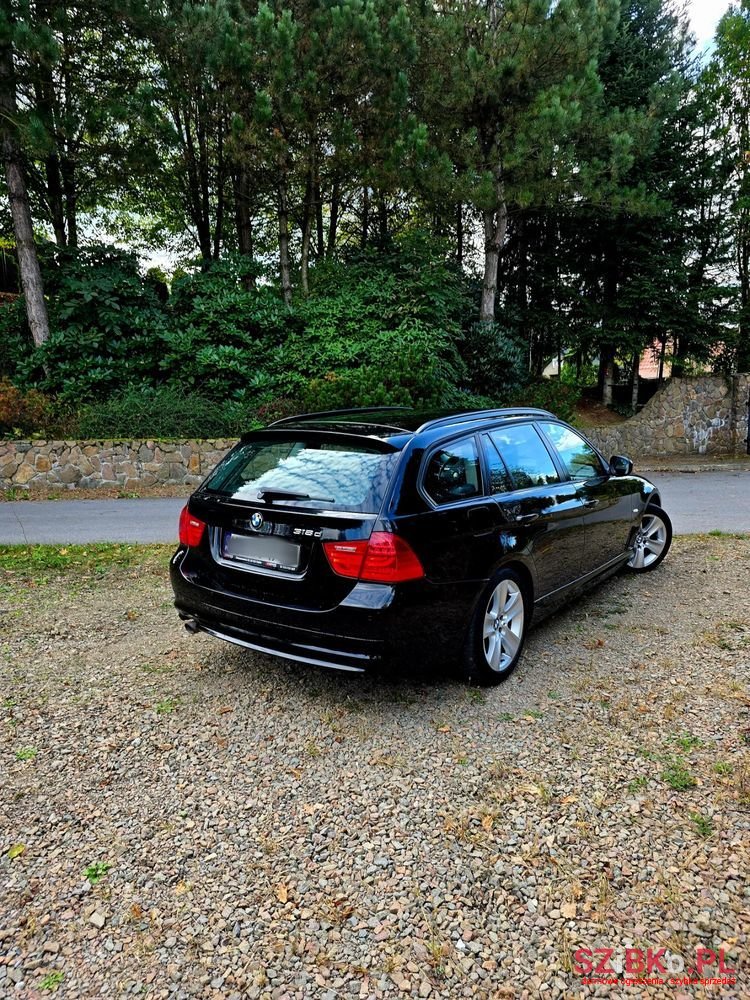2010' BMW 3 Series 318D Dpf Touring photo #2