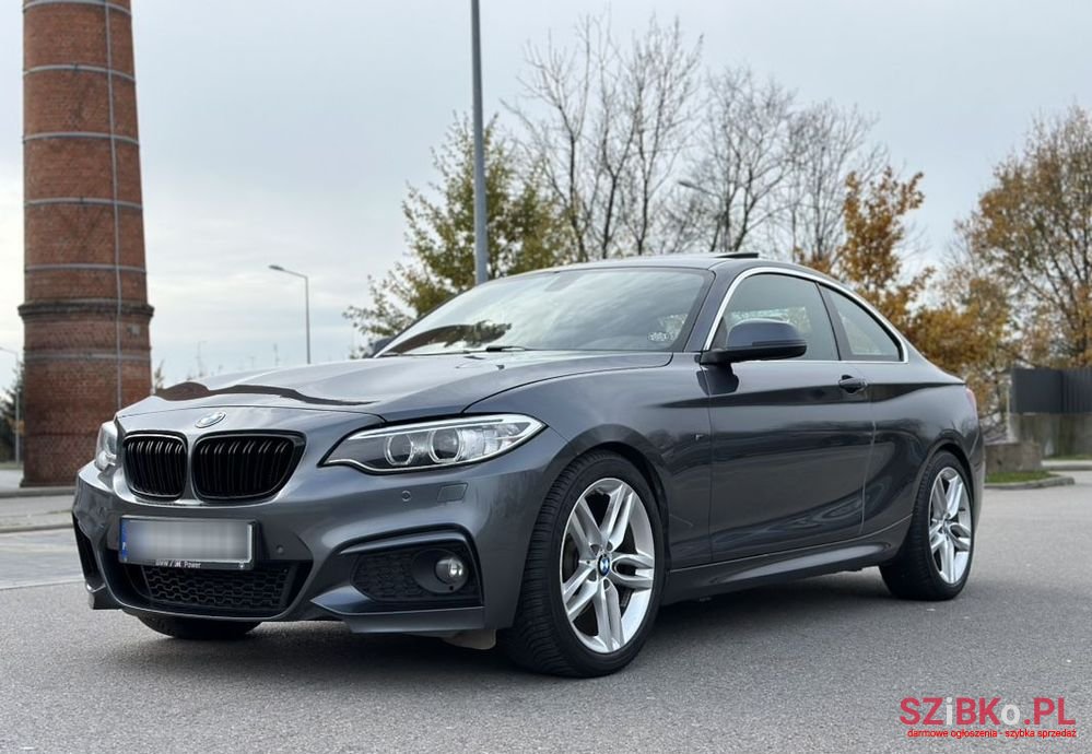 2016' BMW 2 Series 220D M Sport photo #1