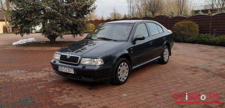 1999' Skoda Octavia photo #1