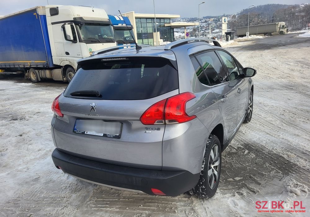 2014' Peugeot 2008 photo #3