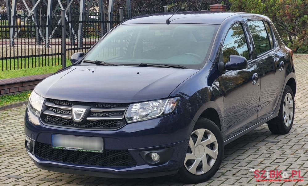 2013' Dacia Sandero photo #1