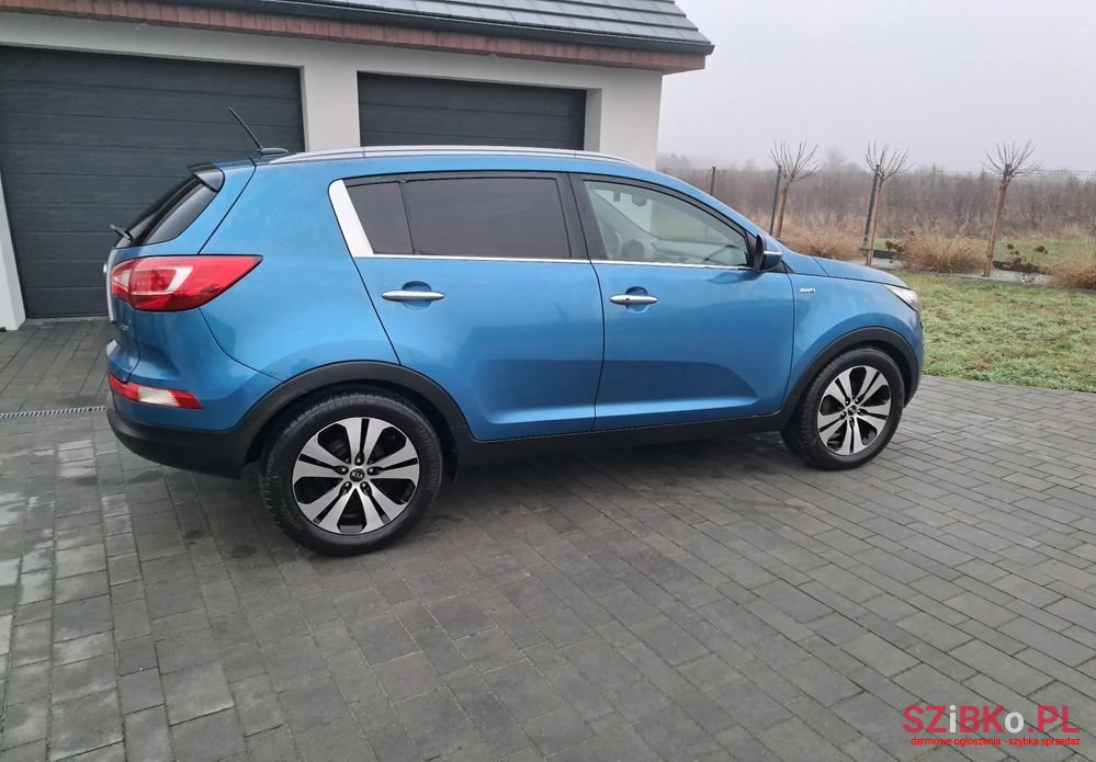 2011' Kia Sportage 2,0 Crdi Awd Spirit photo #2