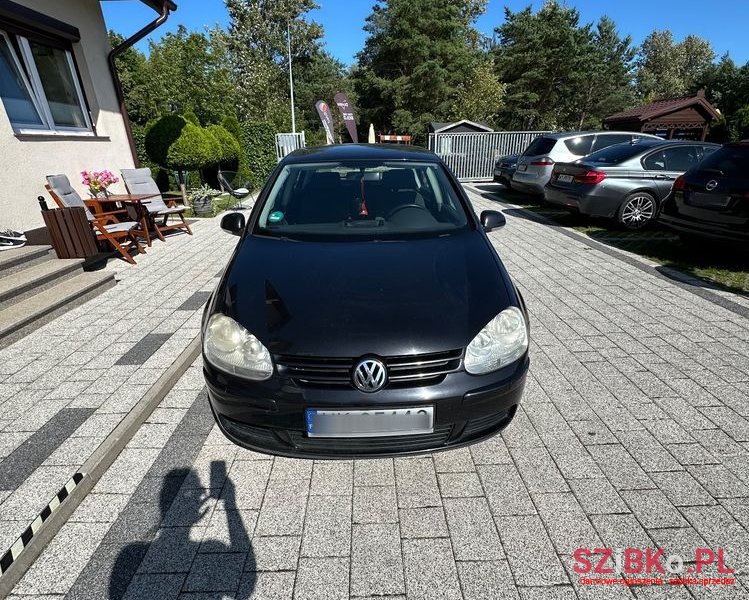 2005' Volkswagen Golf photo #4