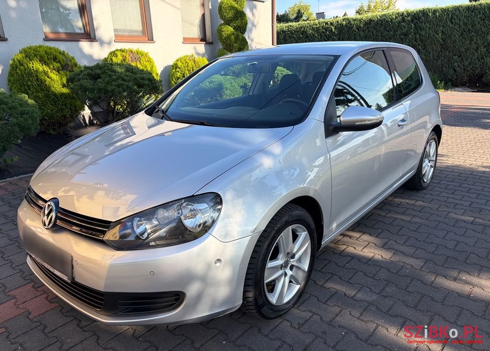 2010' Volkswagen Golf 1.4 Edition photo #2