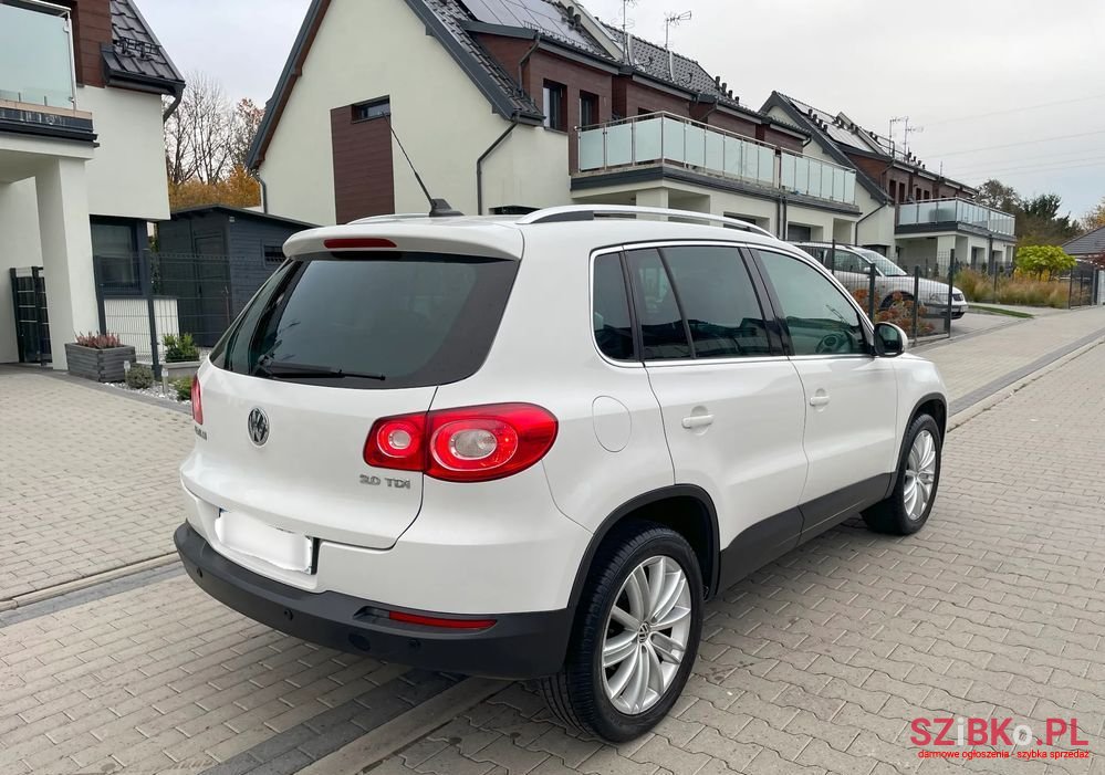 2008' Volkswagen Tiguan photo #3