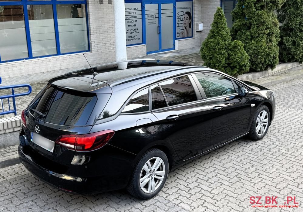 2020' Opel Astra photo #4