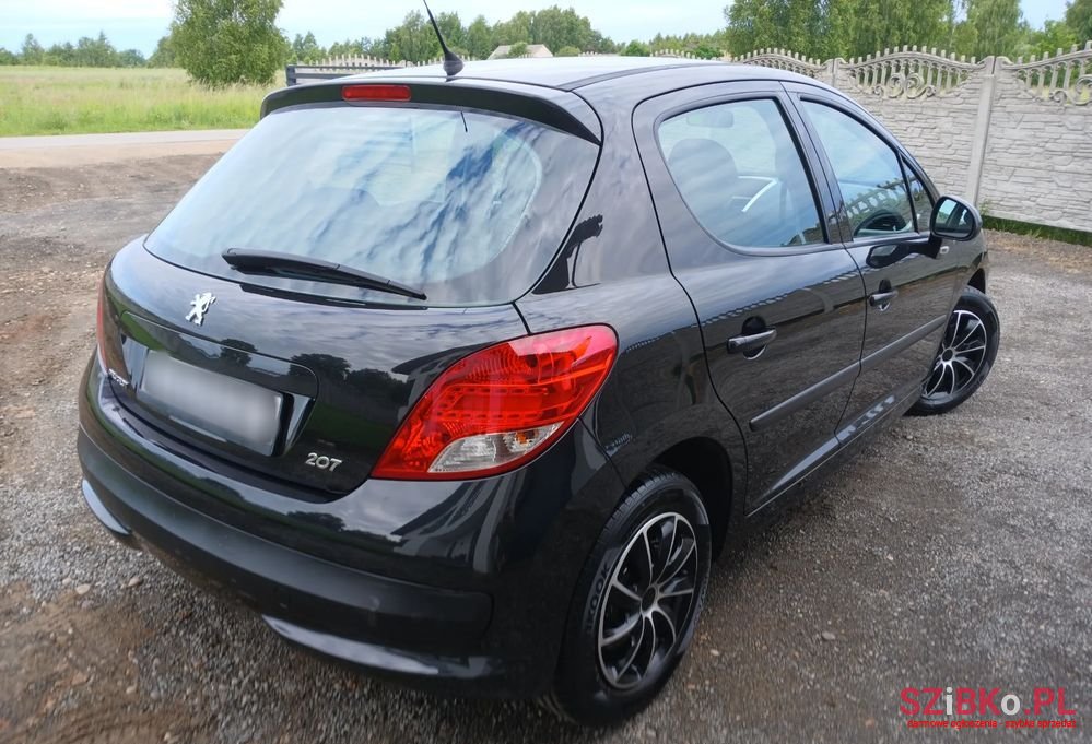 2011' Peugeot 207 1.4 Presence photo #4