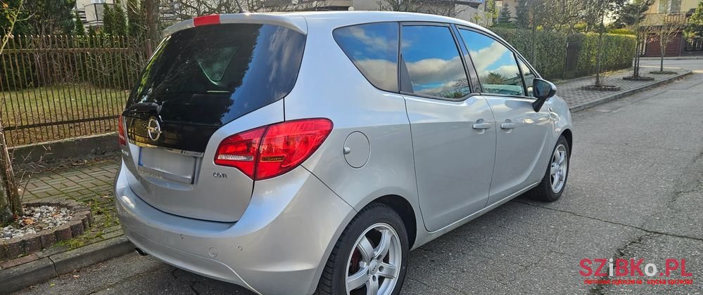 2013' Opel Meriva photo #2
