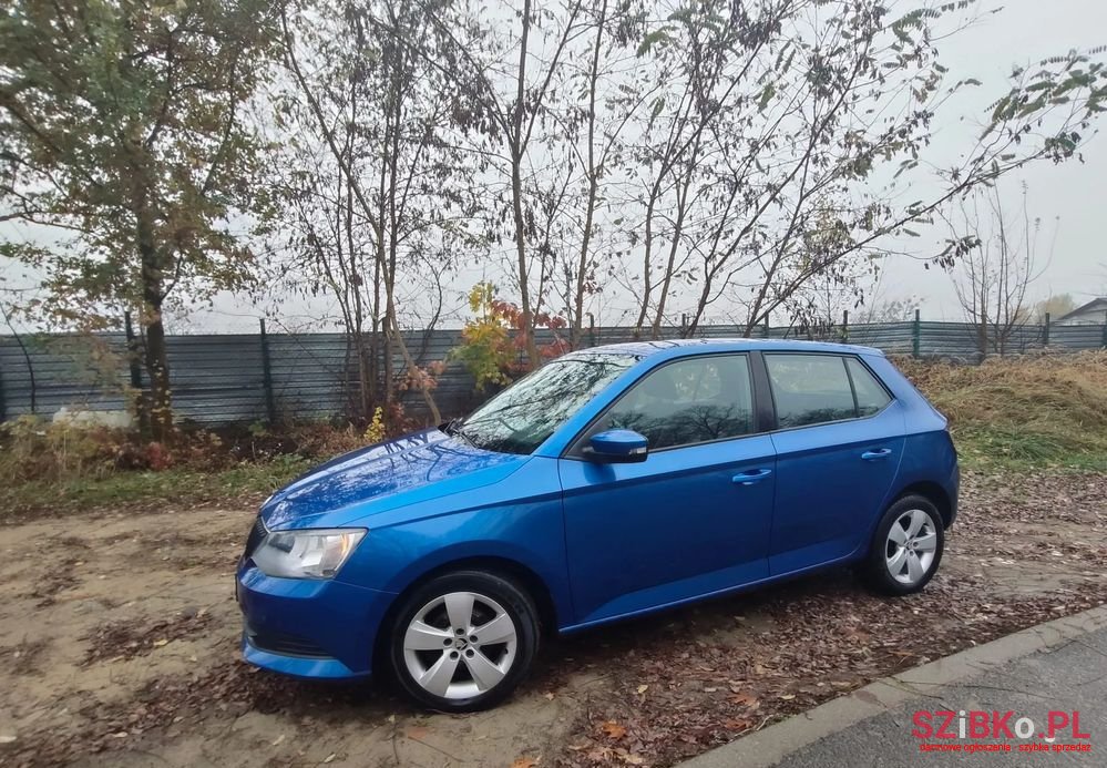 2015' Skoda Fabia photo #3