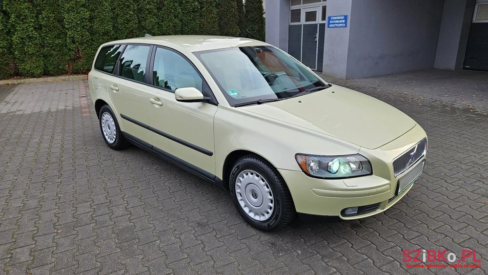2005' Volvo V50 photo #1