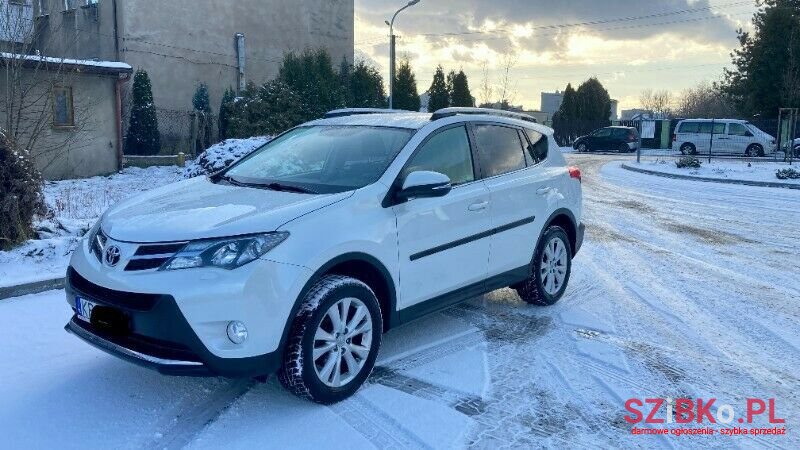 2013' Toyota RAV4 photo #5