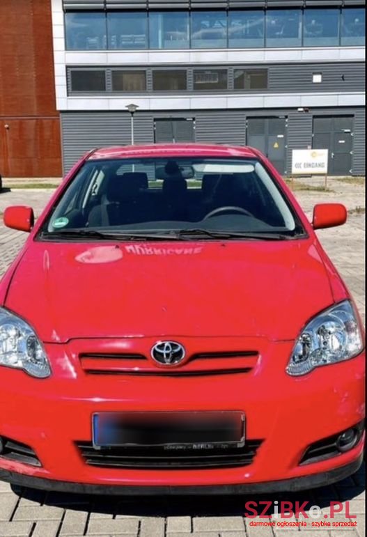 2004' Toyota Corolla 2.0 D-4D Sol photo #2