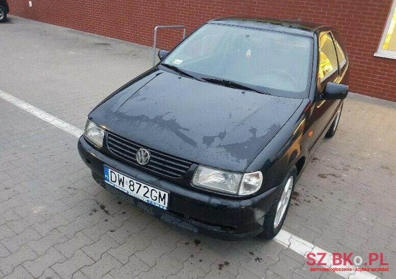 1998' Volkswagen Polo photo #1