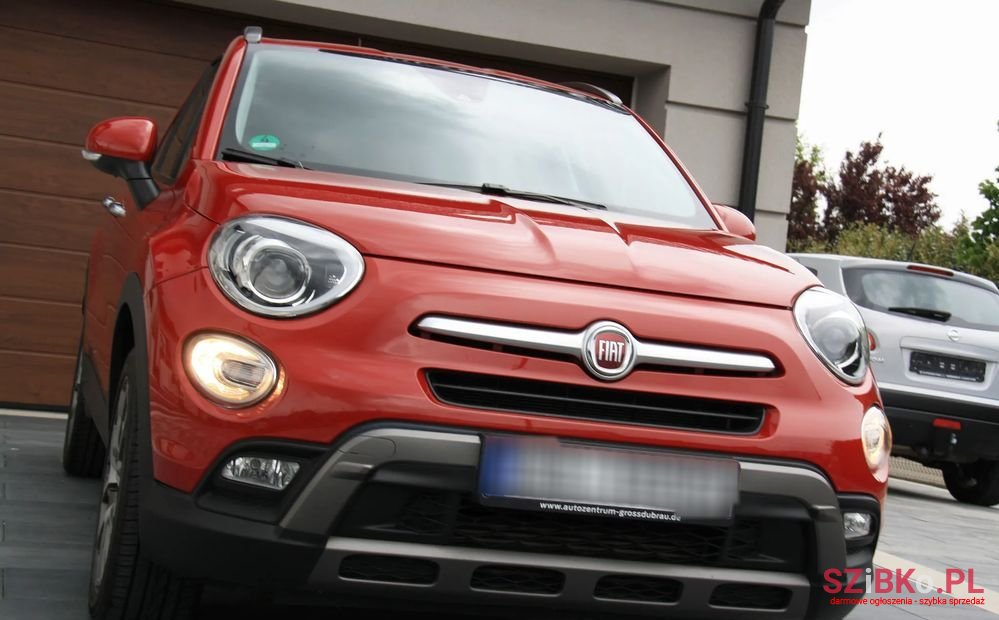 2016' Fiat 500X photo #2