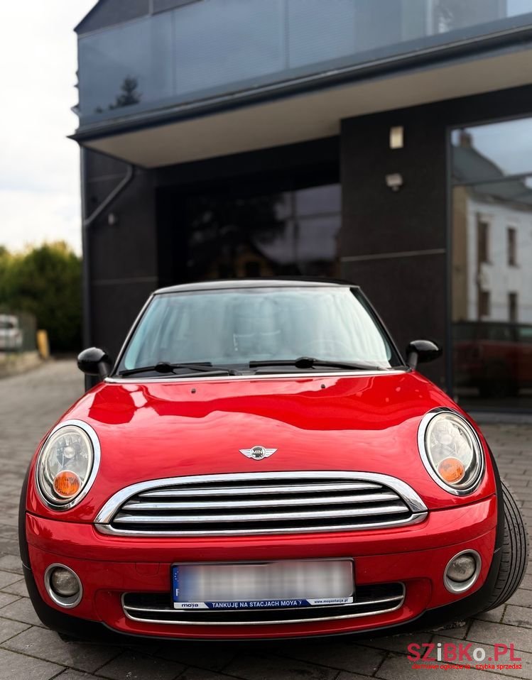 2007' MINI Cooper Standard photo #3