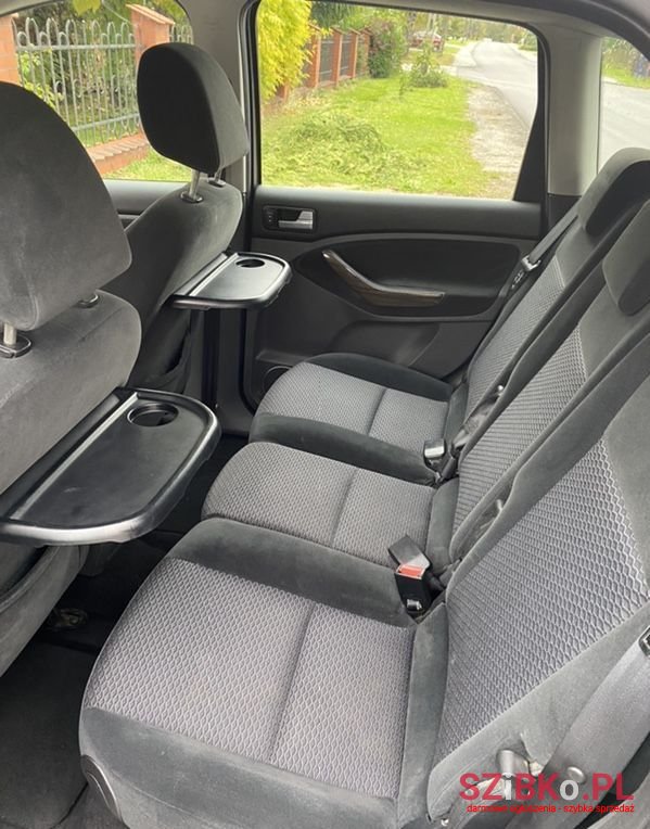 2010' Ford C-MAX photo #6