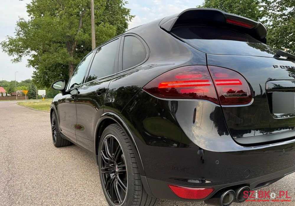 2013' Porsche Cayenne S Tiptronic S photo #6