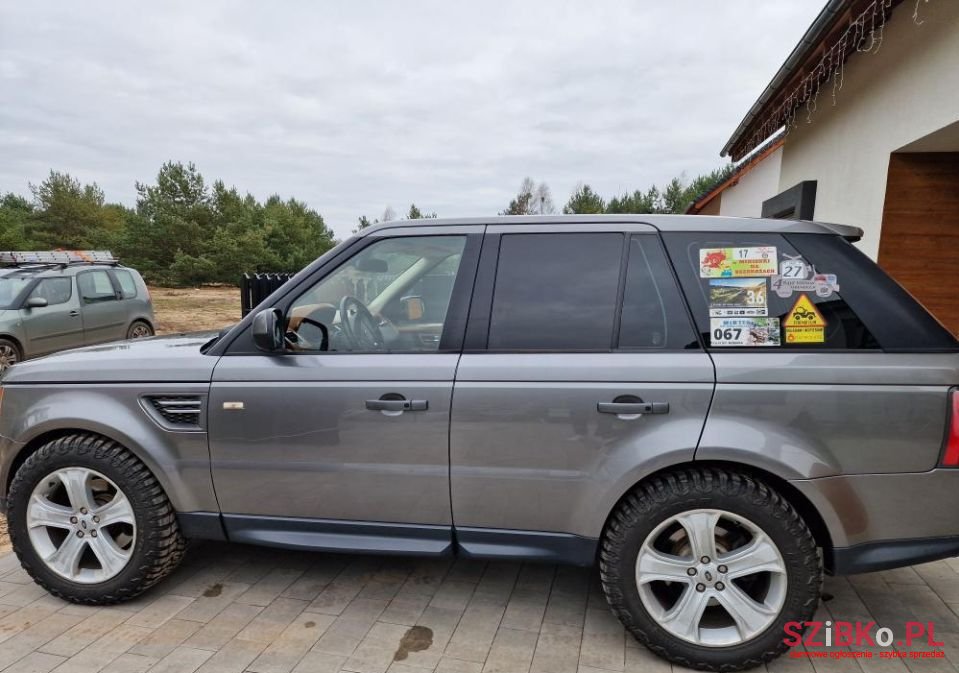 2011' Land Rover Range Rover Sport photo #3