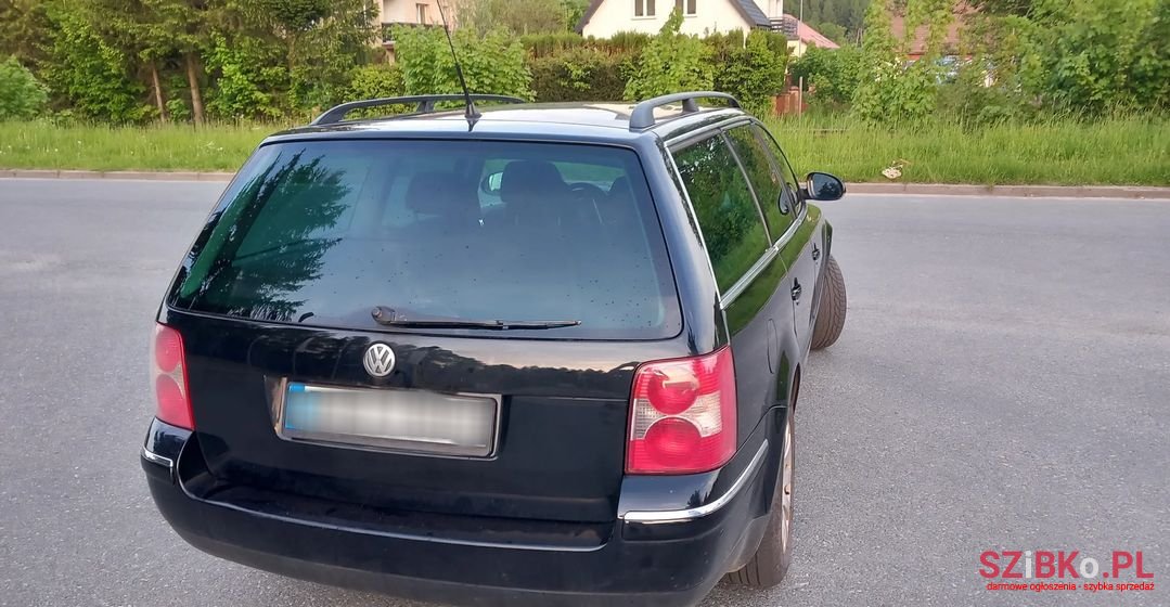 2004' Volkswagen Passat photo #3