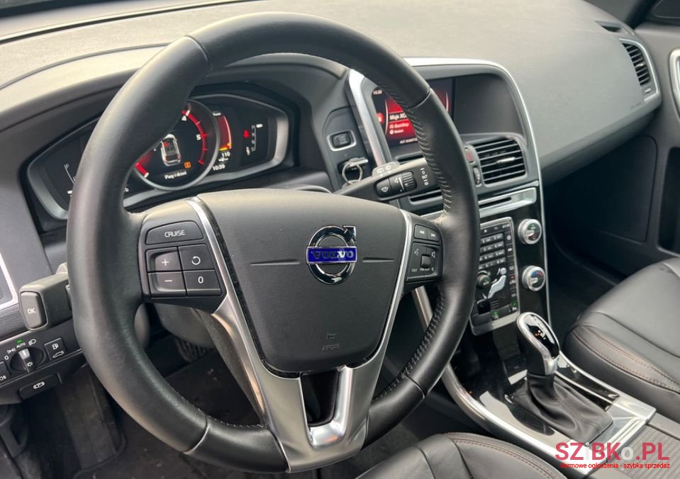 2017' Volvo Xc 60 photo #4